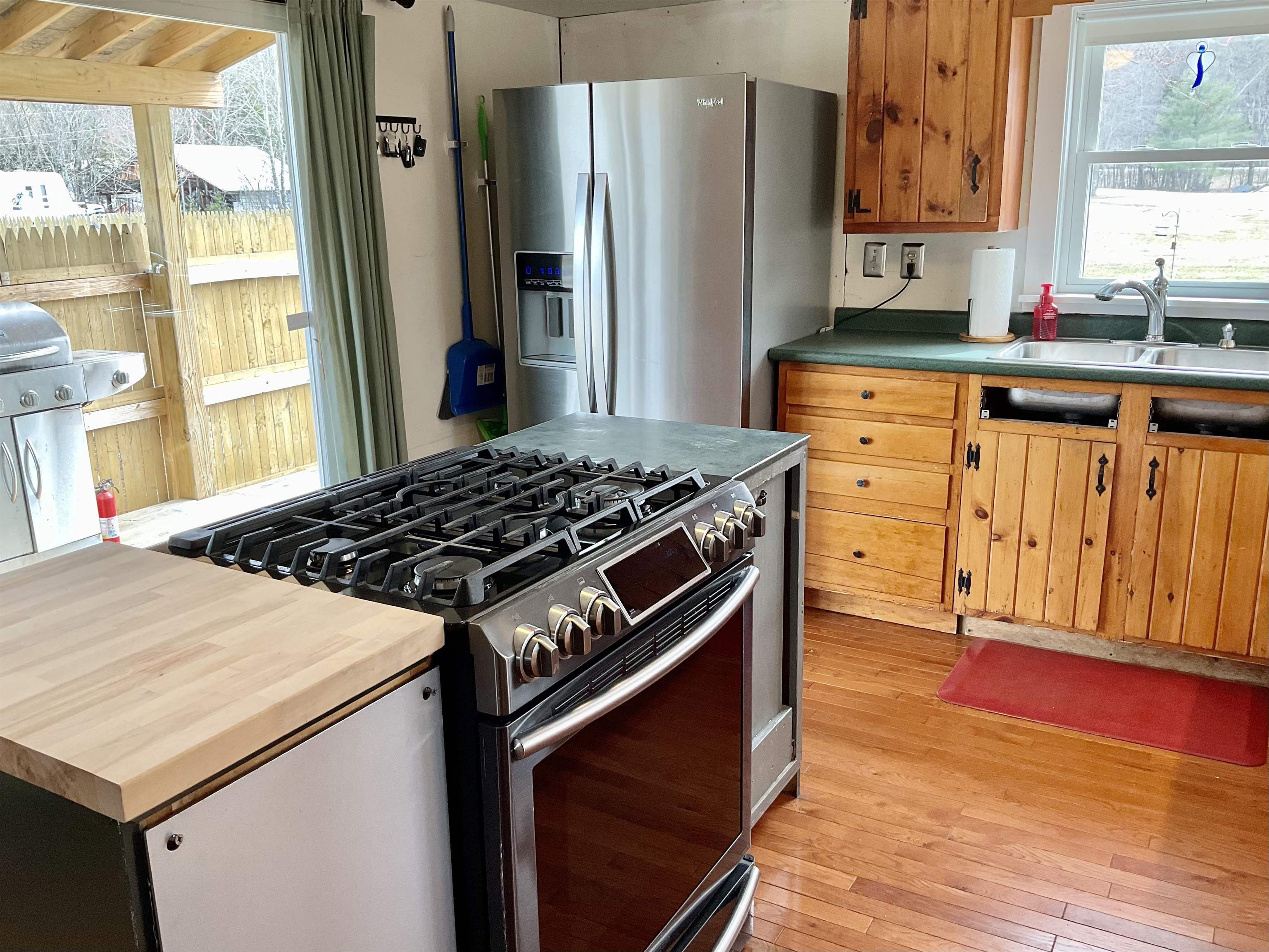 1124 Whittier Road Tamworth, NH 03890 - Photo 4 of 40 Gallery Image 4