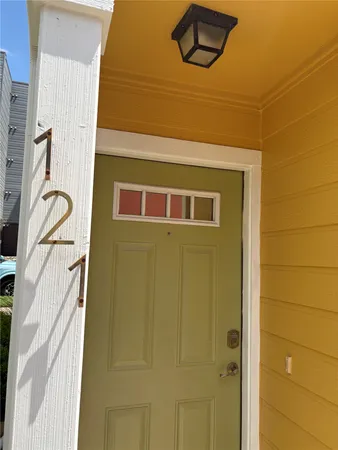 $1,850 | 1601 Miriam Avenue, Unit 121, Austin, TX 78702