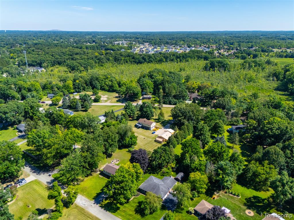 12075 Doane Road South Lyon, MI 48178 - Photo 62 of 67 Gallery Image 62