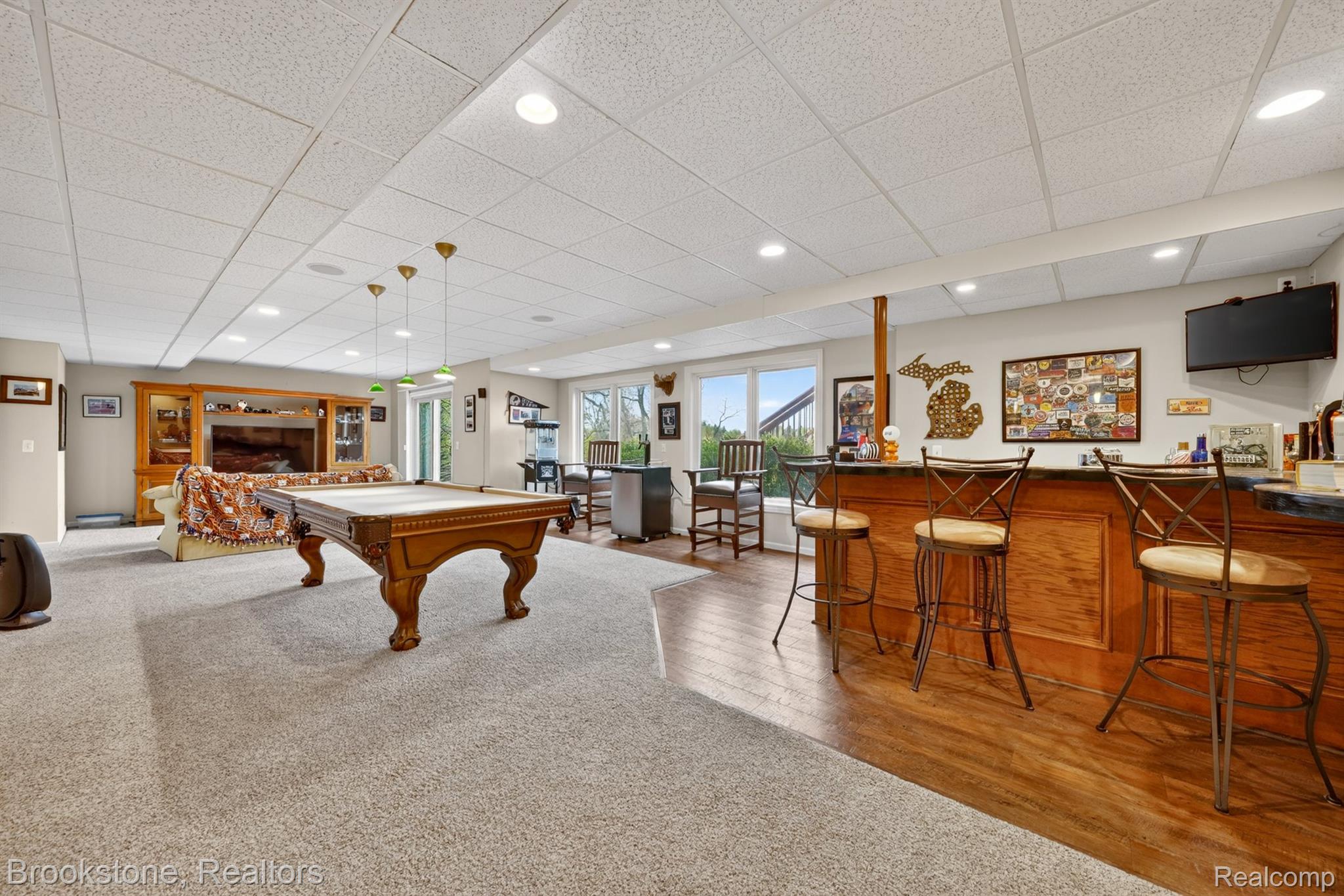 4054 Calumet Drive Rochester, MI 48306 - Photo 33 of 44 Rec room featuring billiards table, a drop ceiling, light wood-type flooring, bar area, and recessed lighting