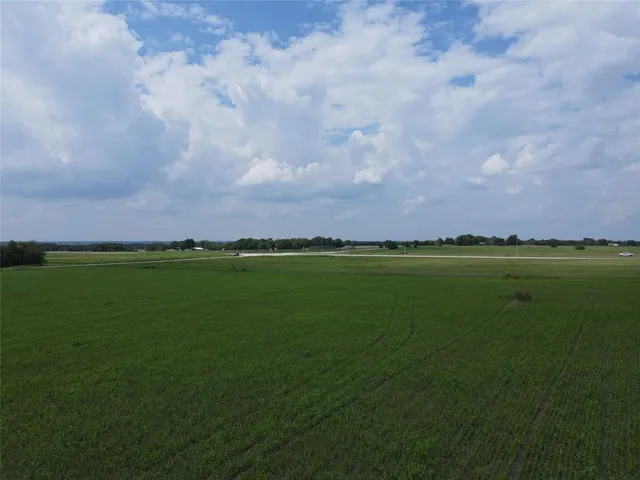 $935,000 | 1743 St Windom Tx 75492, Windom, TX 75492