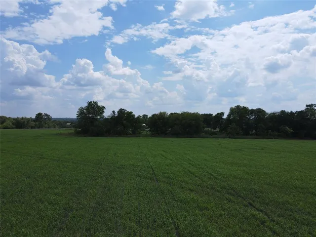 $935,000 | 1743 St Windom Tx 75492, Windom, TX 75492