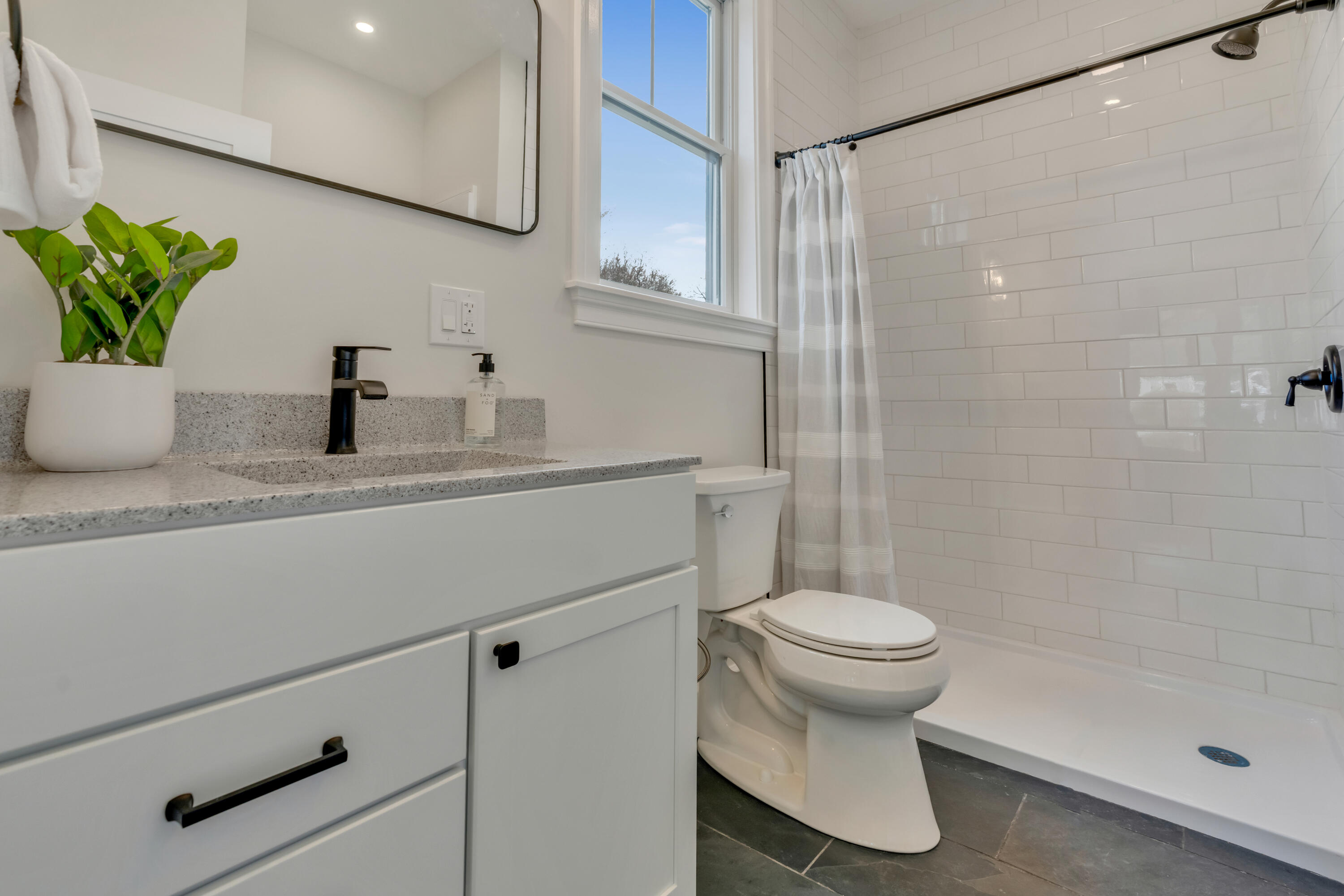 43 Middle Road Falmouth, ME 04105 - Photo 21 of 48 43 Middle Rd