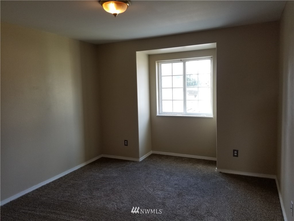 912 North Harding Road Elma, WA 98541 - Photo 15 of 24 Gallery Image 15