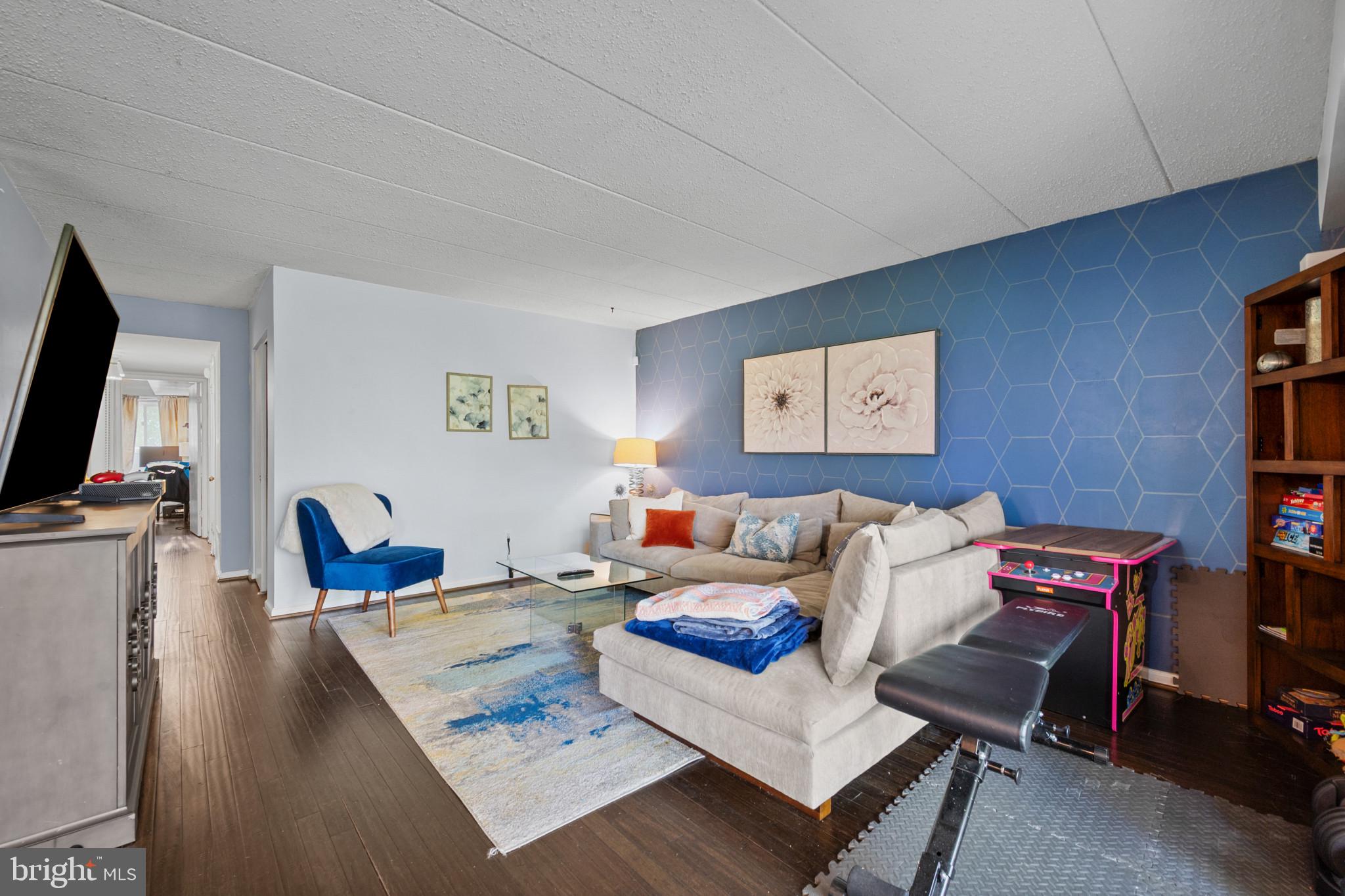 5659 Harpers Farm Road, Unit A Columbia, MD 21044 - Photo 2 of 30 Living room