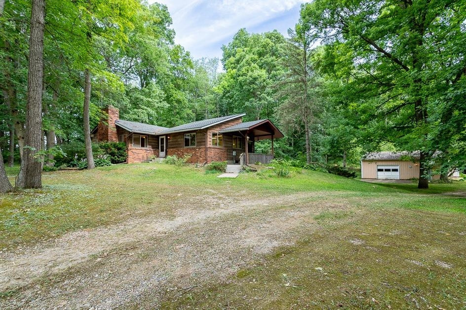 16208 Sanford Road Addison, MI 49220 - Photo 8 of 27 Photo 8