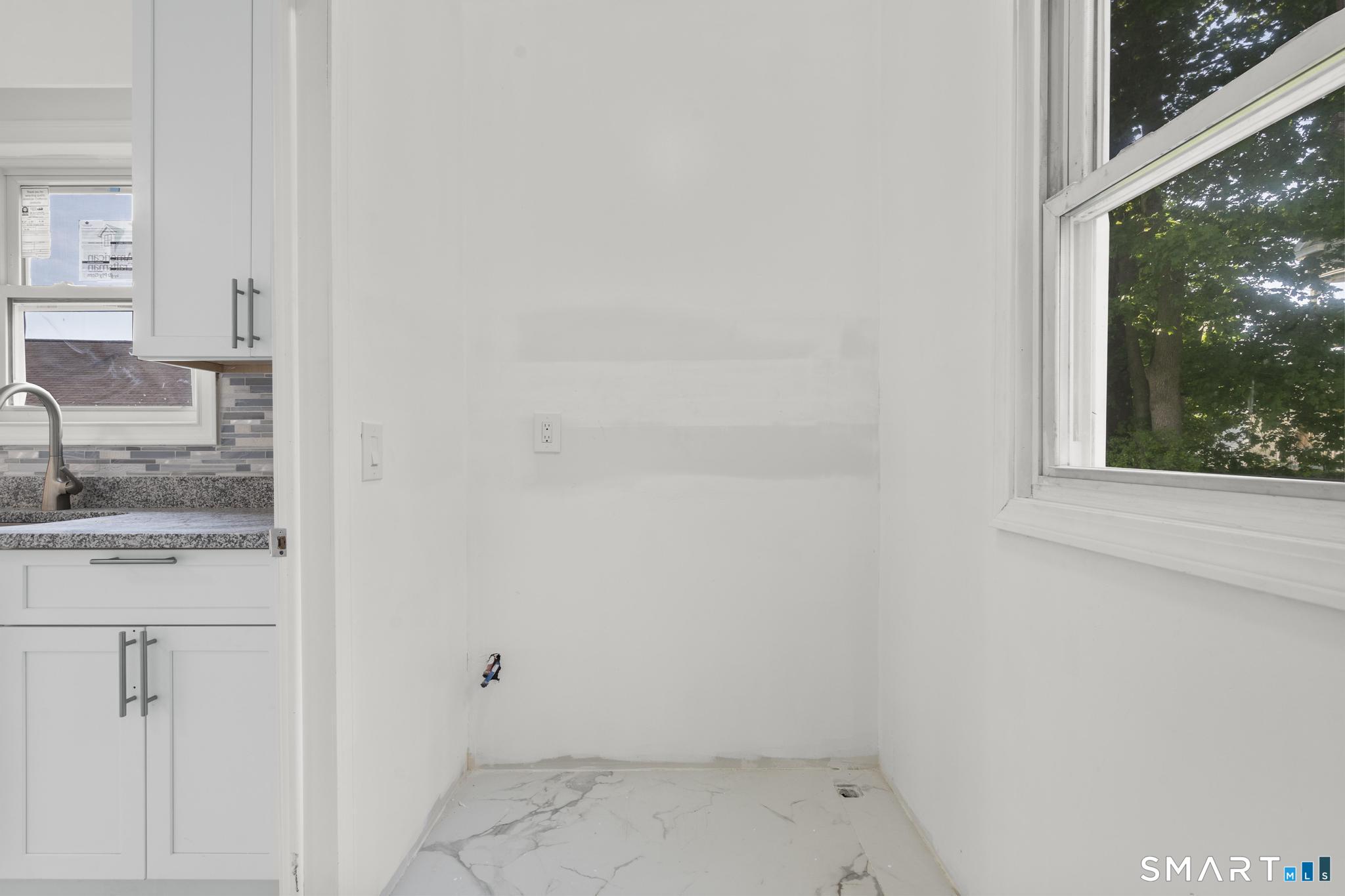75 Walnut Street Waterbury, CT 06704 - Photo 6 of 28