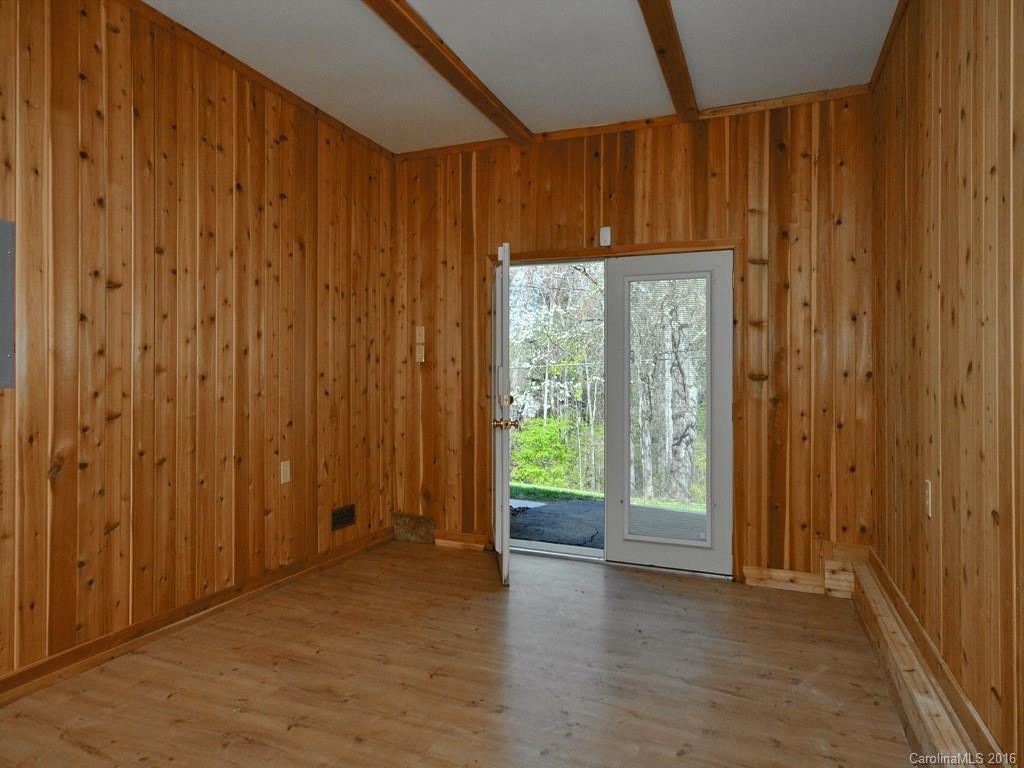403 Rowland Rd. Swannanoa, NC 28778 - Photo 3 of 24 Gallery Image 3