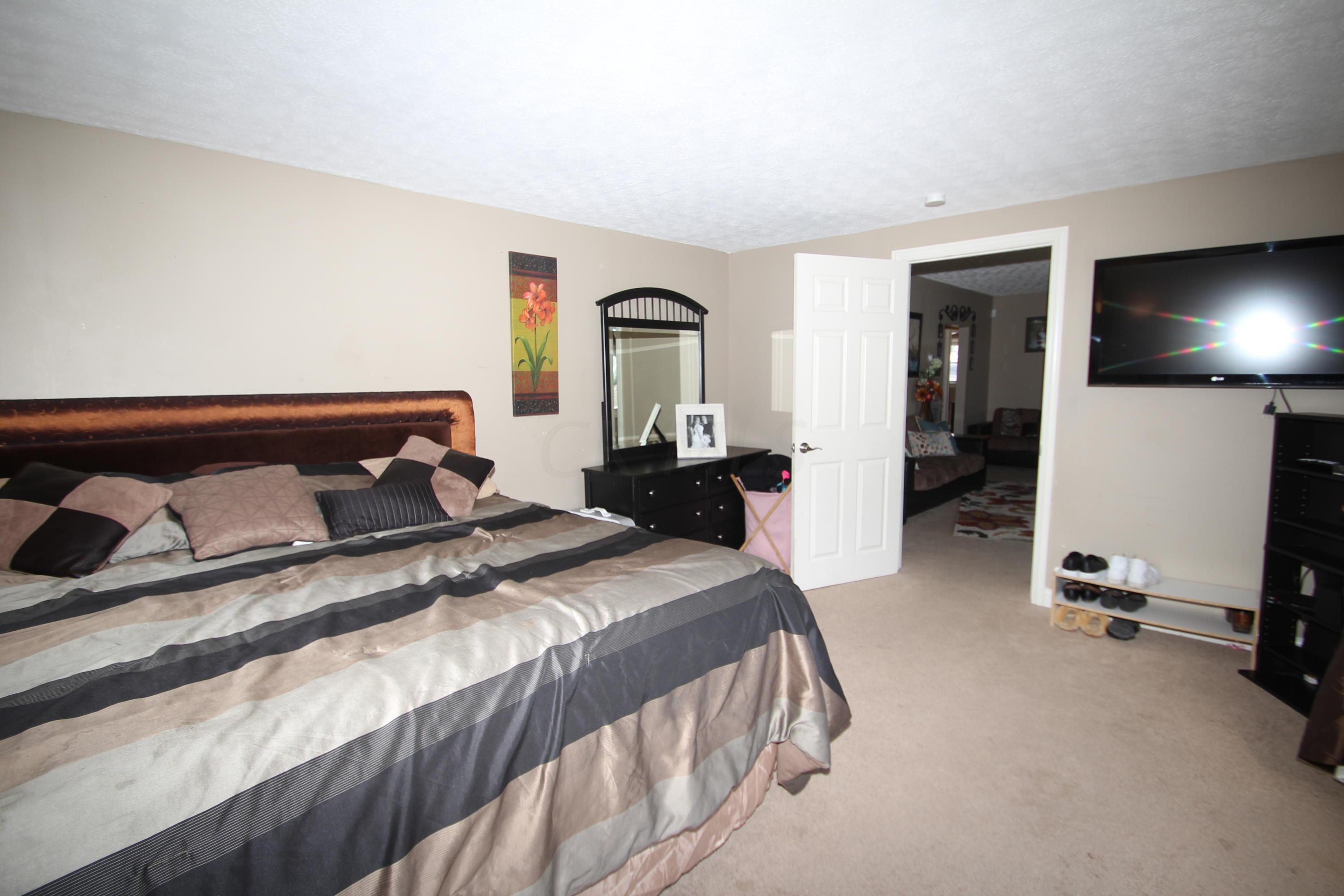 4250 Elliott Road Hilliard, OH 43026 - Photo 8 of 20 Gallery Image 8