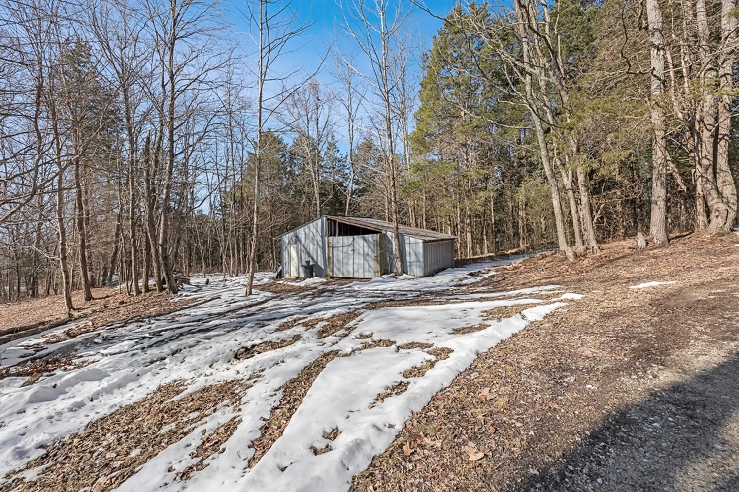 9559 Stoops Road Dillsboro, IN 47018 - Photo 27 of 42 Gallery Image 27