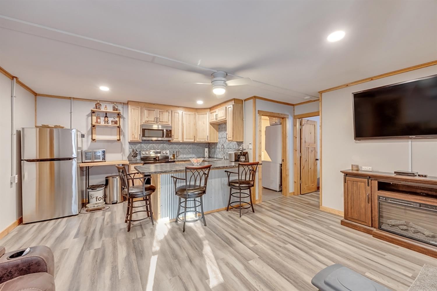 9559 Stoops Road Dillsboro, IN 47018 - Photo 7 of 42 Gallery Image 7