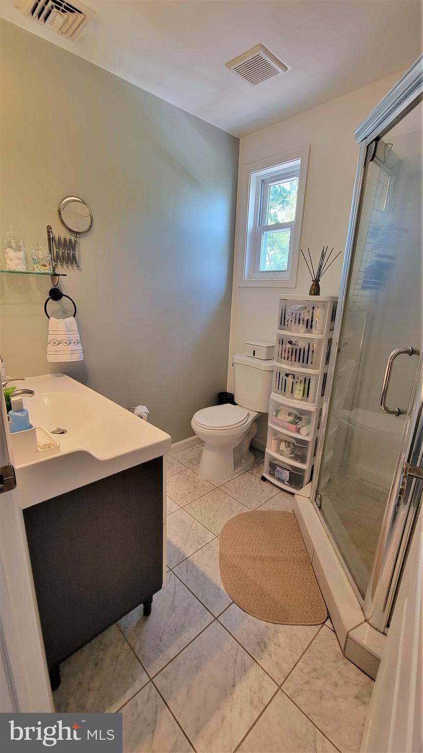 3005 Swede Road Norristown, PA 19401 - Photo 33 of 39 Bathroom 2