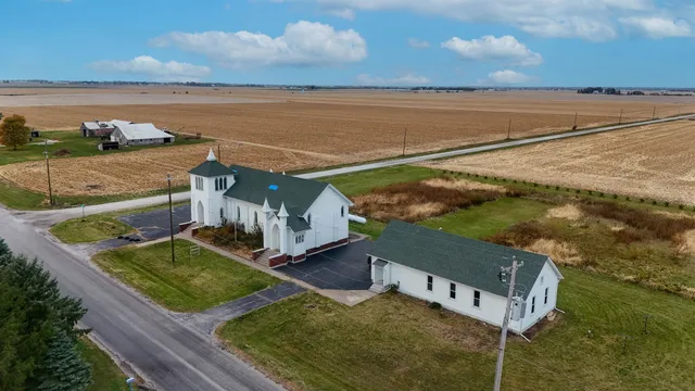 $125,000 | 2406 170th Avenue, Aledo, IL 61231