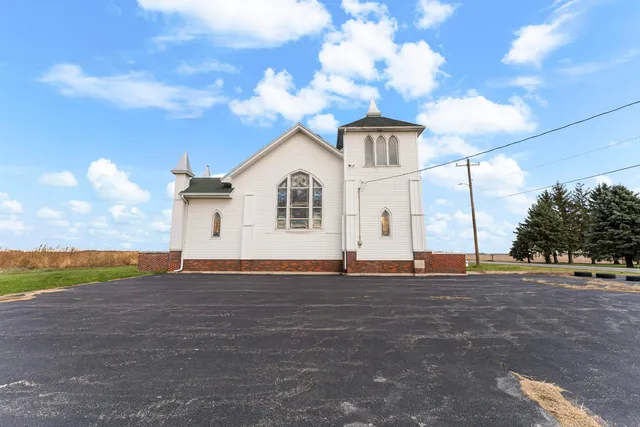 $125,000 | 2406 170th Avenue, Aledo, IL 61231