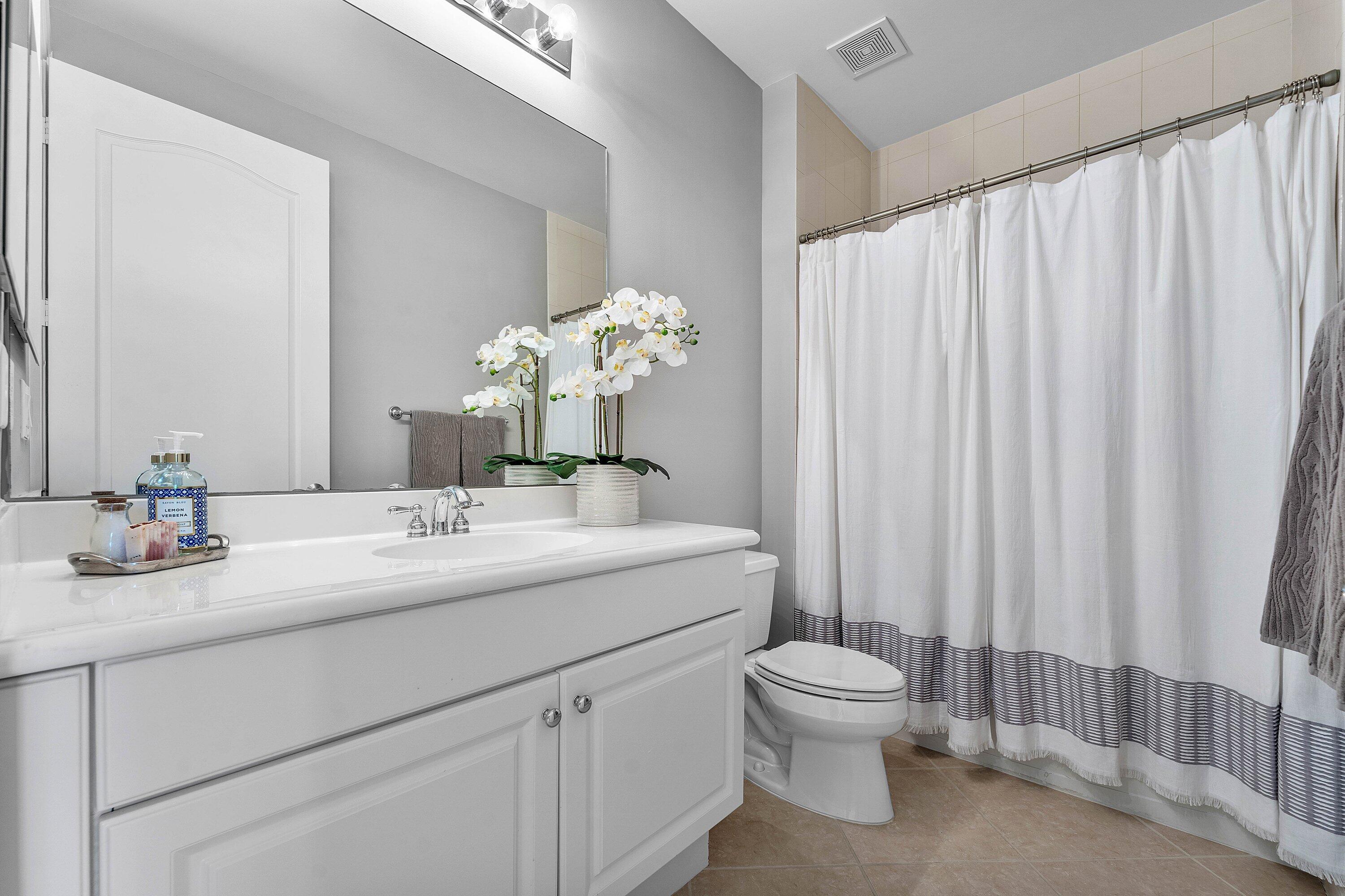 5580 Northeast Trieste Way Boca Raton, FL 33487 - Photo 11 of 87 LOWER LEVEL BATH