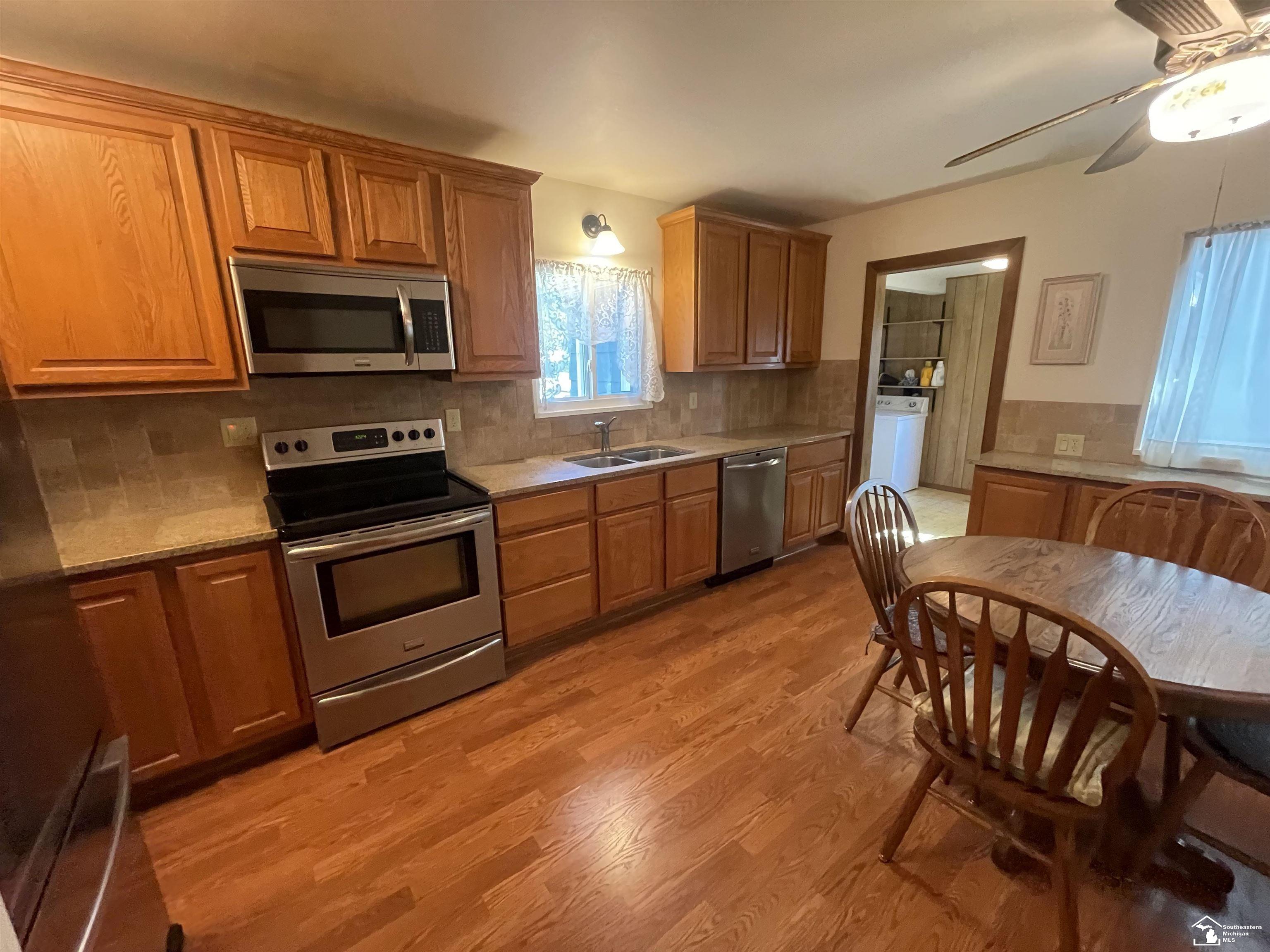 2196 Smith Road Temperance, MI 48182 - Photo 15 of 20 50188138-710722e7-3496-4761-a27a-e413f71eb42a.JPG