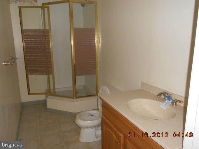 808 Aztec Drive Frederick, MD 21701 - Photo 8 of 12 Bath
