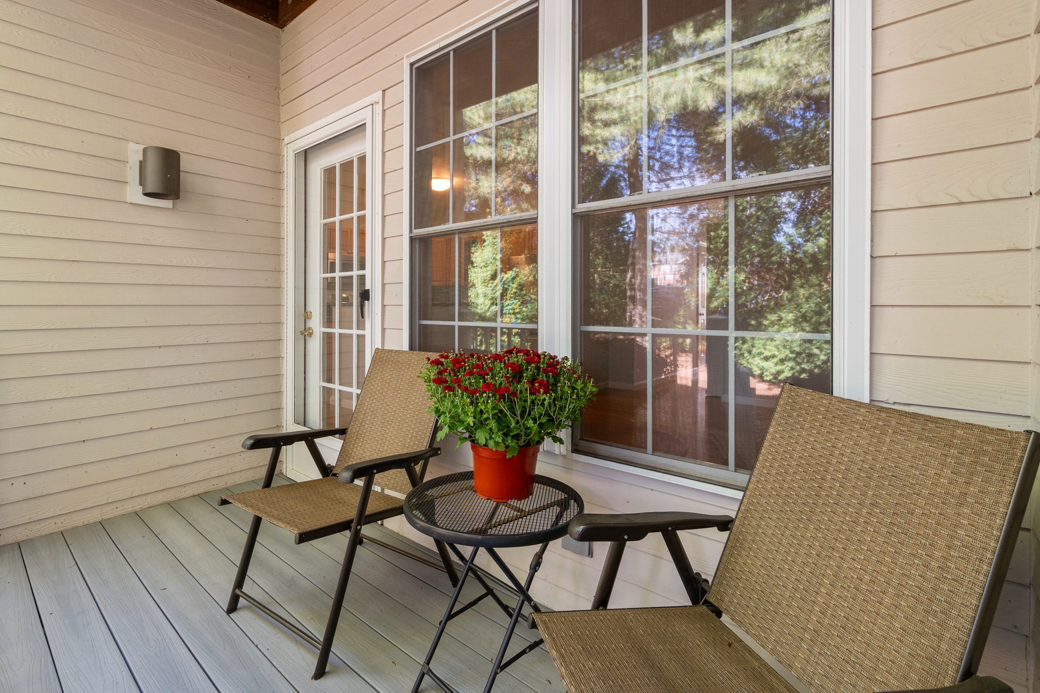 36 Cambridge Road, Unit 32 Woburn, MA 01801 - Photo 2 of 13 Gallery Image 2
