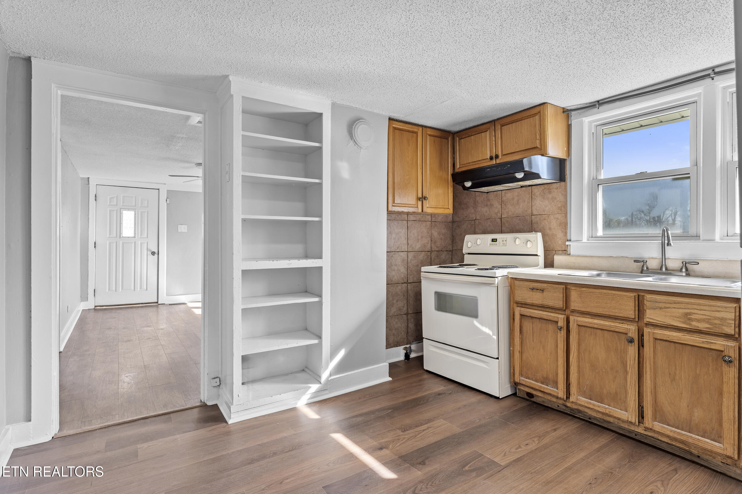 822 Vale Street Loudon, TN 37774 - Photo 11 of 27 9_009-822 vale st