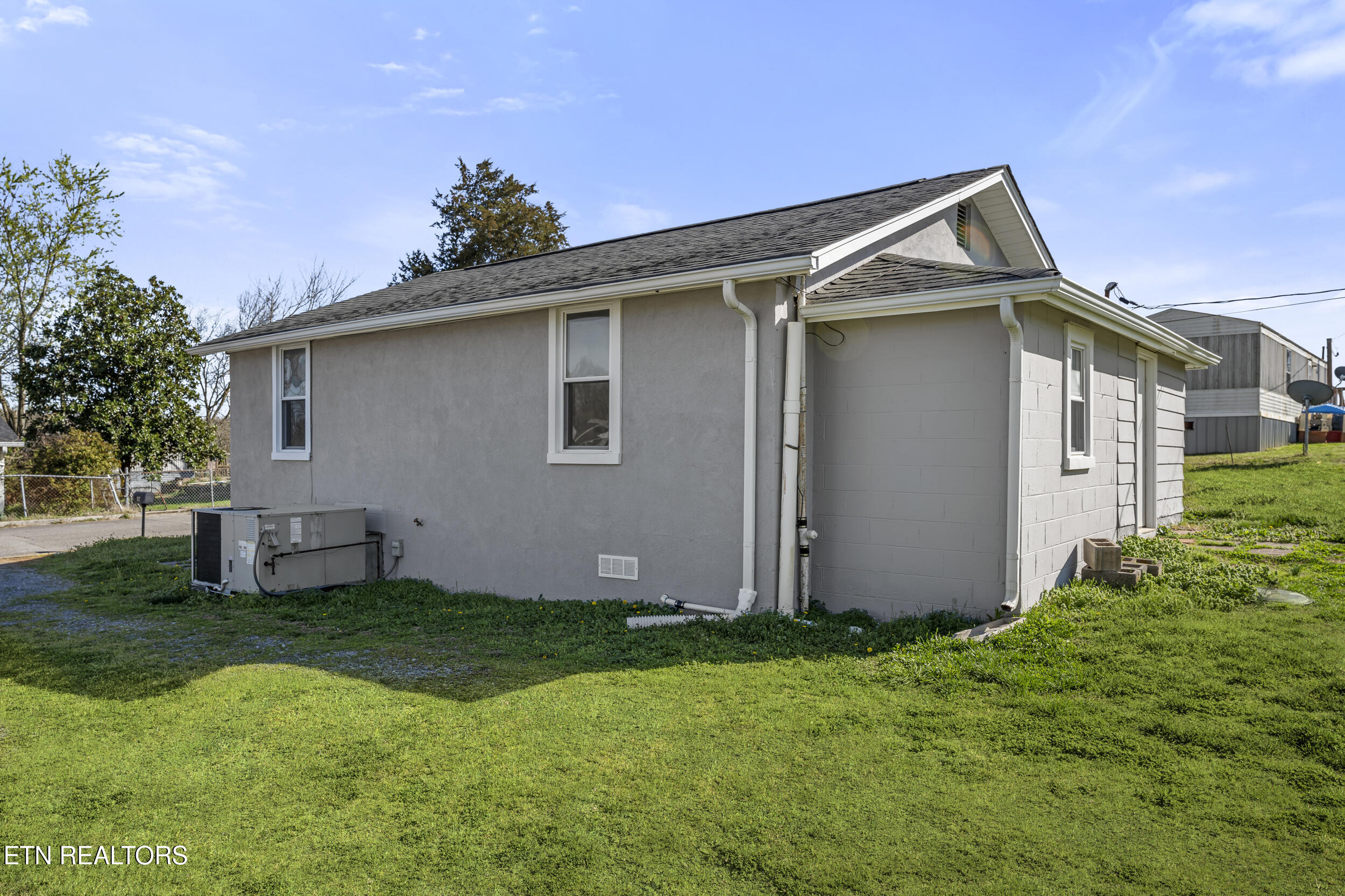 822 Vale Street Loudon, TN 37774 - Photo 24 of 27 21_021-822 vale st