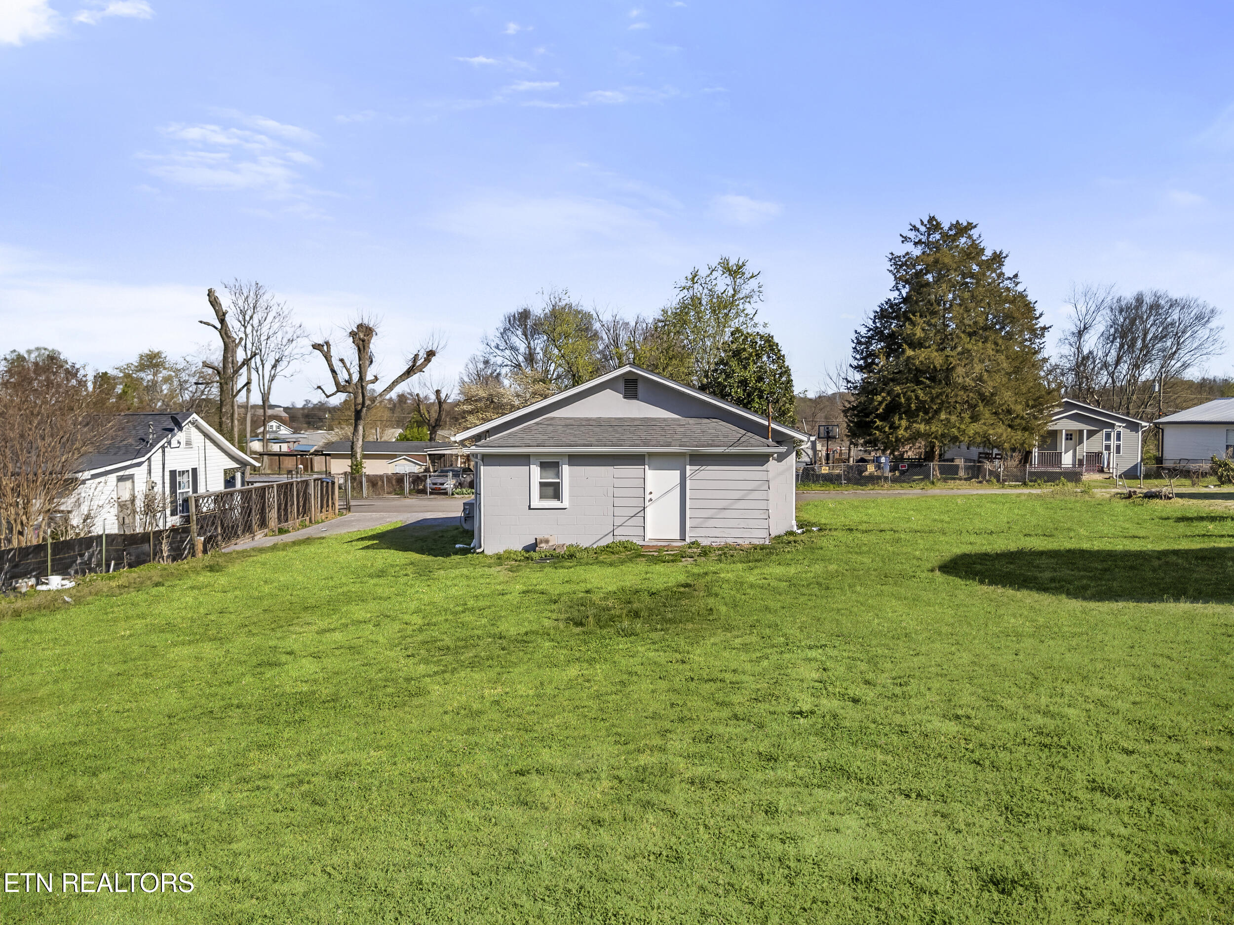 822 Vale Street Loudon, TN 37774 - Photo 26 of 27 26_026-822 vale st