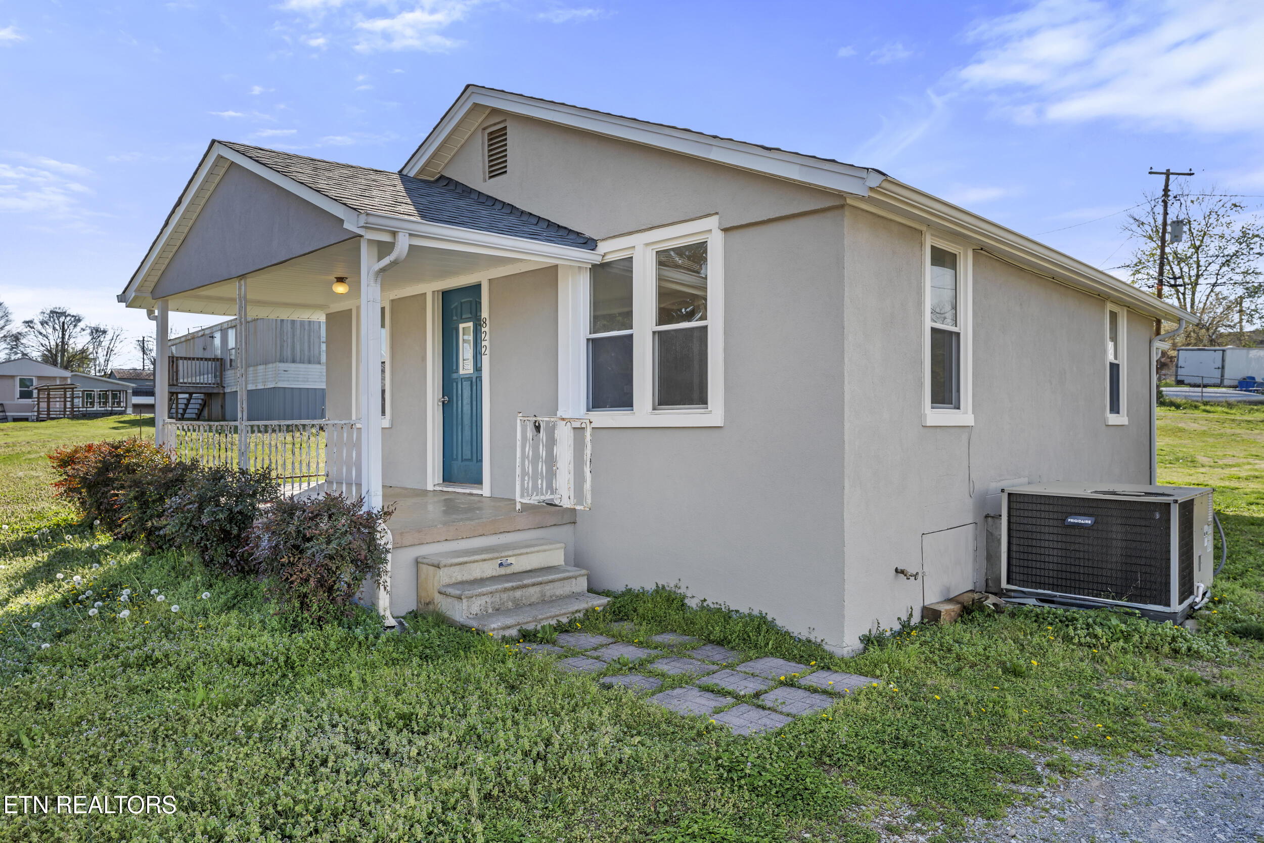 822 Vale Street Loudon, TN 37774 - Photo 5 of 27 22_022-822 vale st