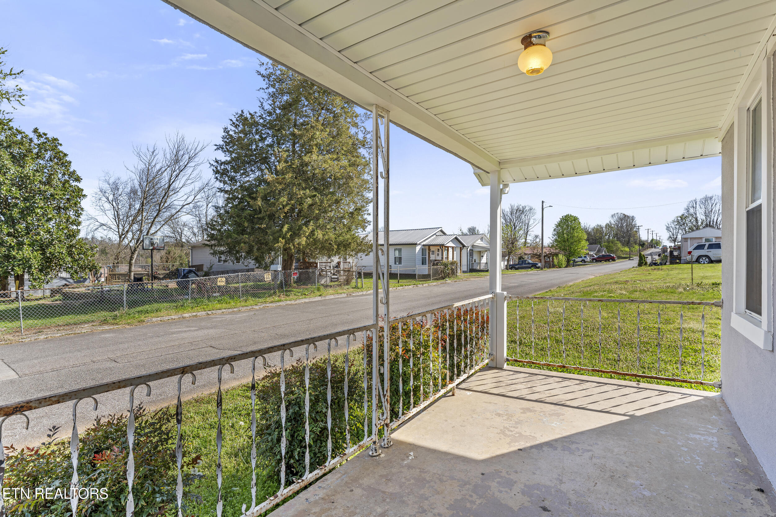 822 Vale Street Loudon, TN 37774 - Photo 8 of 27 3_003-822 vale st