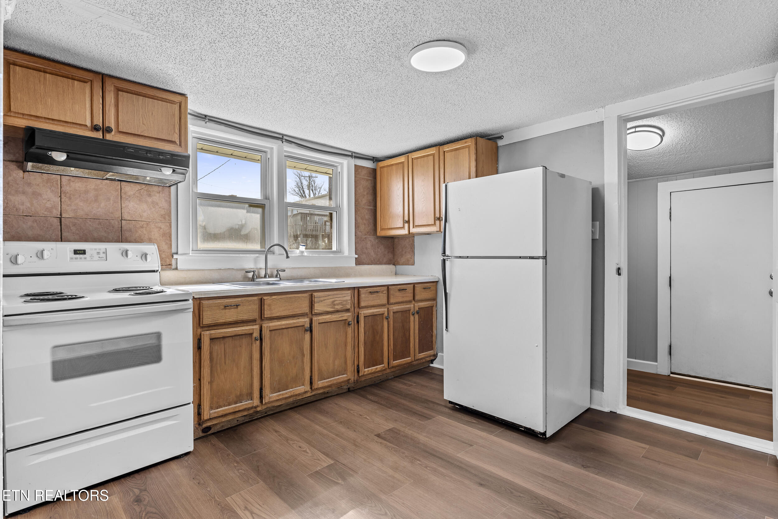 822 Vale Street Loudon, TN 37774 - Photo 10 of 27 8_008-822 vale st