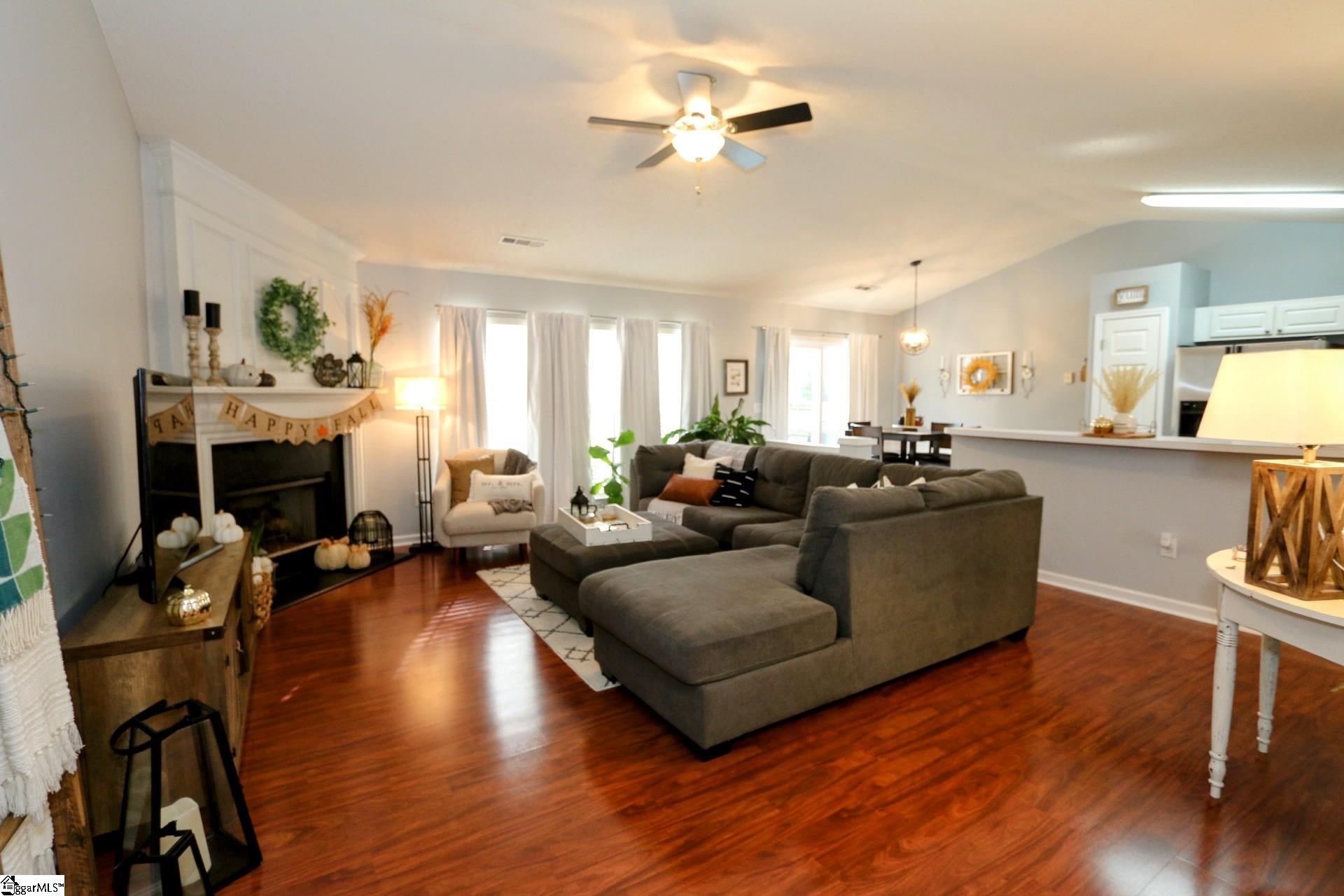 19 Grayhawk Way Simpsonville, SC 29681 - Photo 2 of 12 Gallery Image 2
