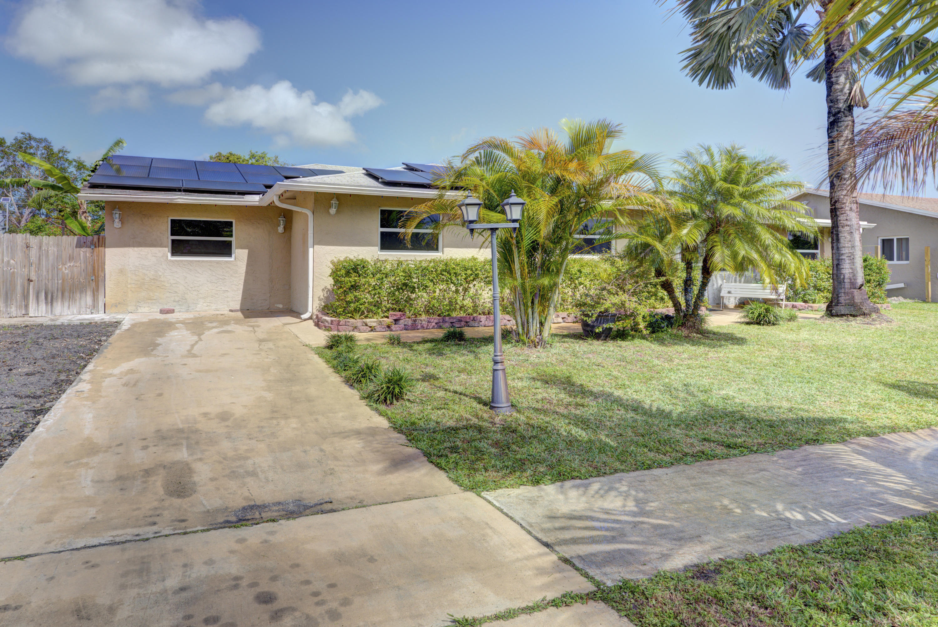 10389 Sleepy Brook Way Boca Raton, FL 33428 - Photo 1 of 24 DSC_8636