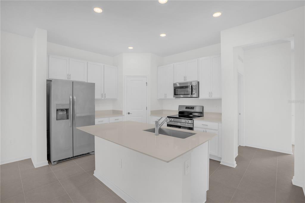 2533 Rider Rain Lane Apopka, FL 32703 - Photo 7 of 33