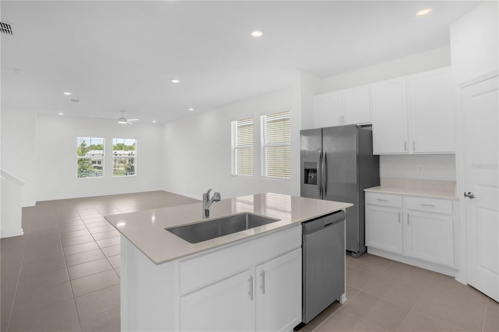 2533 Rider Rain Lane Apopka, FL 32703 - Photo 10 of 33