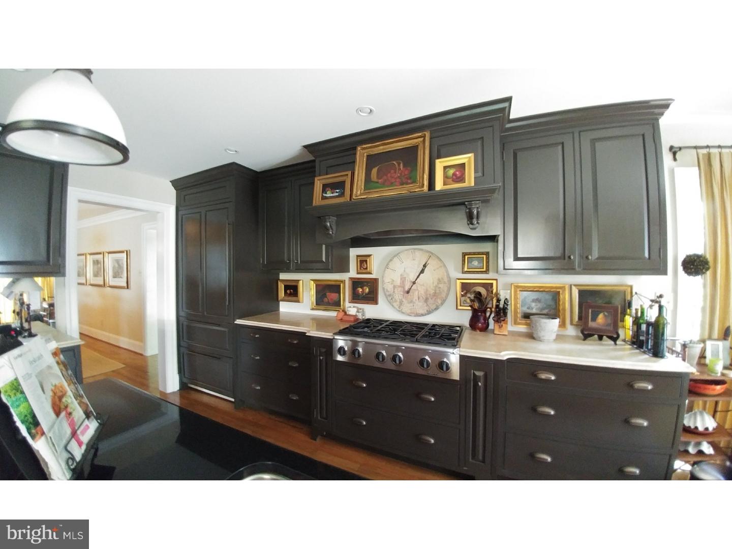 456 Inveraray Villanova, PA 19085 - Photo 8 of 23 Kitchen