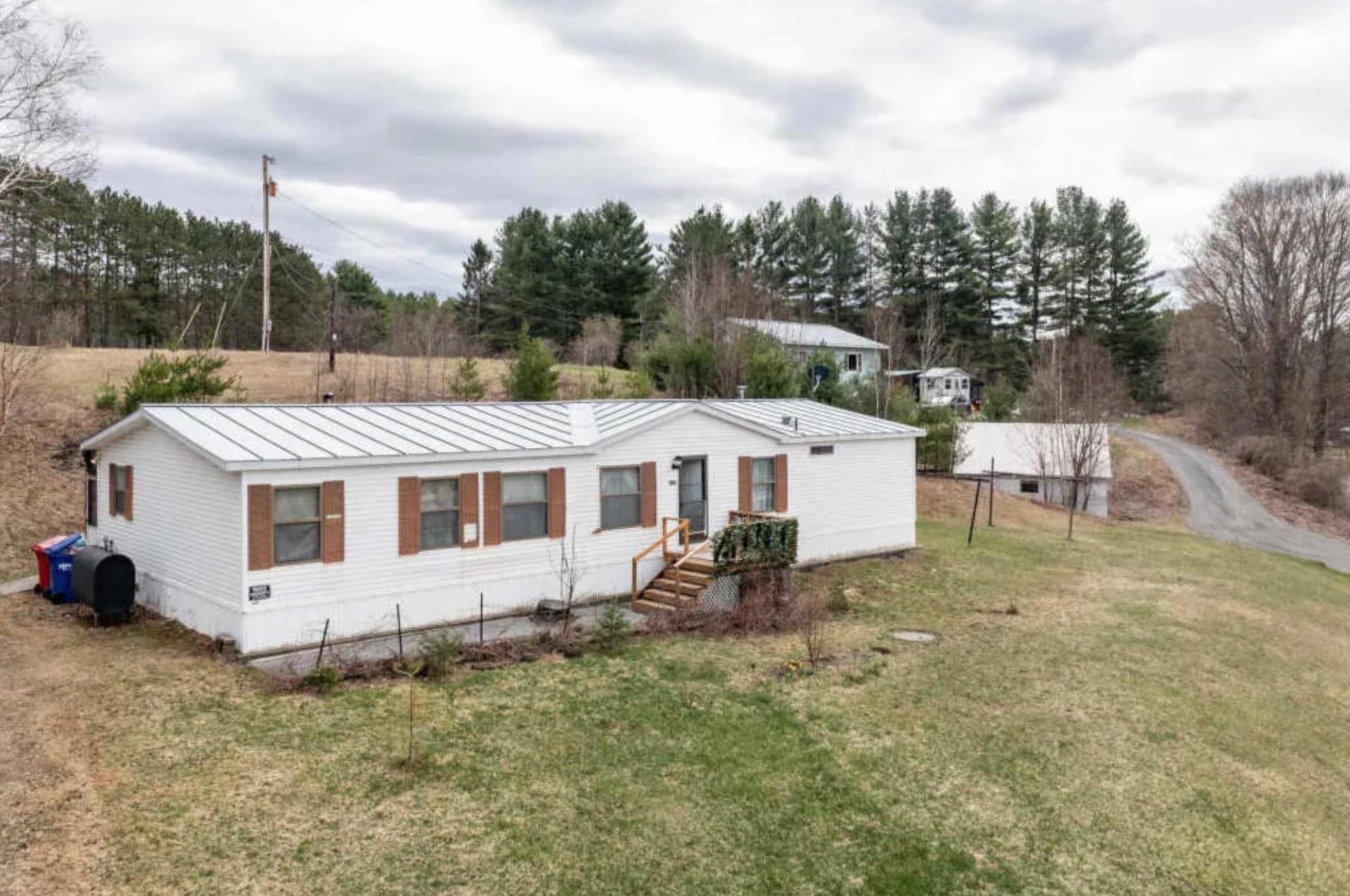 980 Clark Road East Montpelier, VT 05651 - Photo 3 of 44