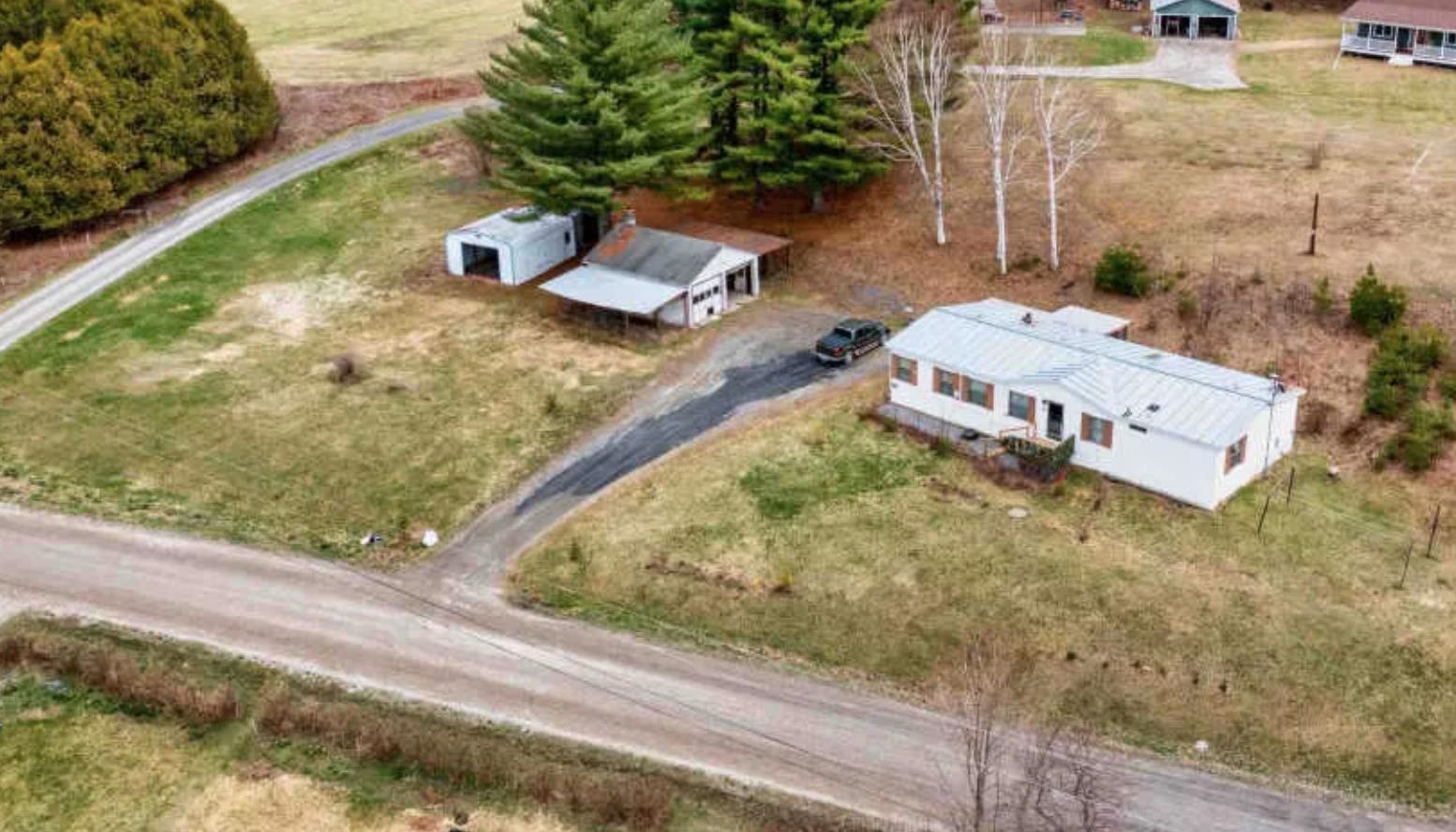 980 Clark Road East Montpelier, VT 05651 - Photo 4 of 44