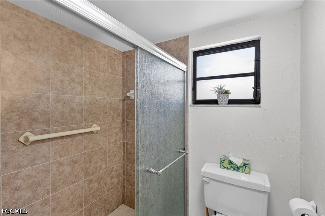 2132 Southwest 14th Place Cape Coral, FL 33991 - Photo 24 of 35