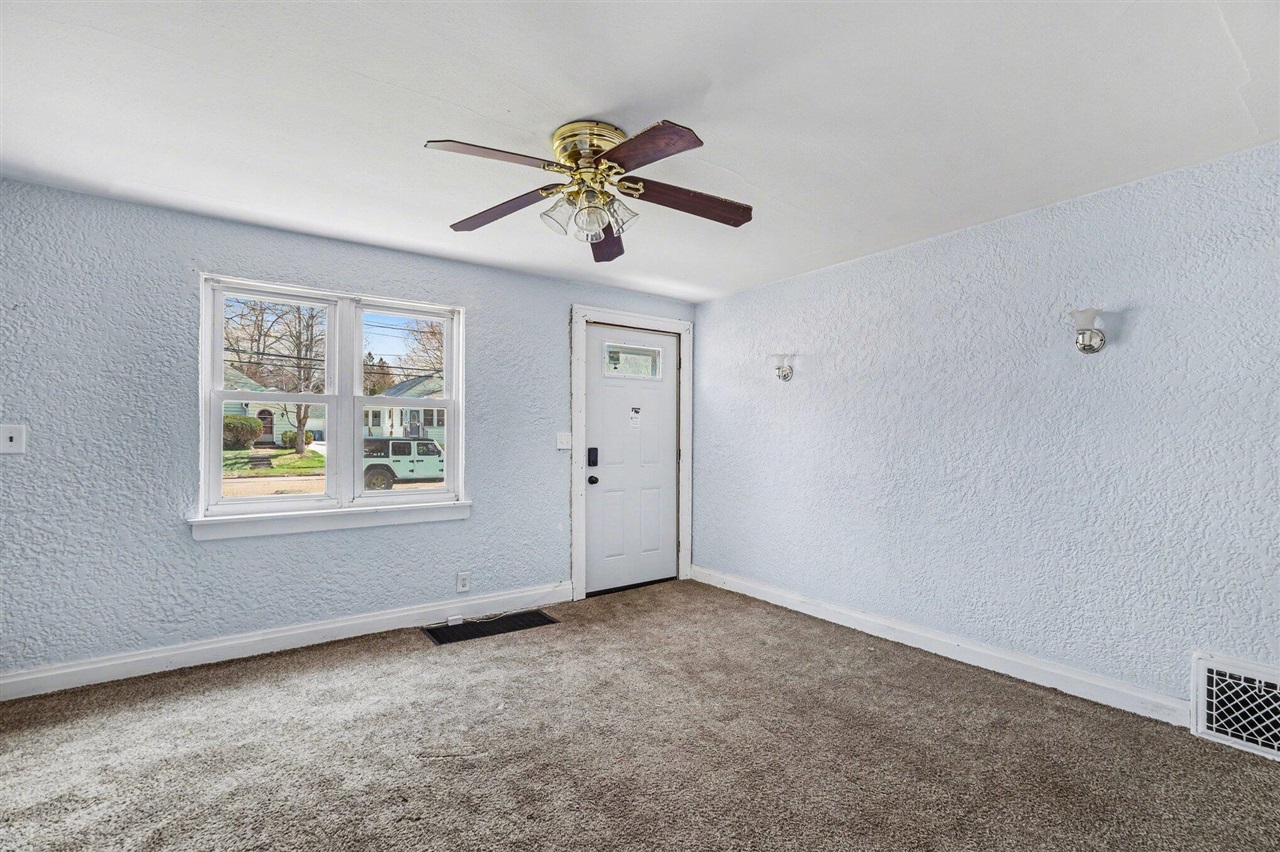 224-226 Maple Street Parchment, MI 49004 - Photo 9 of 20