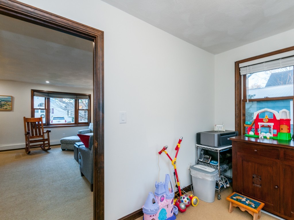 10 Glendale Road Burlington, MA 01803 - Photo 12 of 30 Gallery Image 12