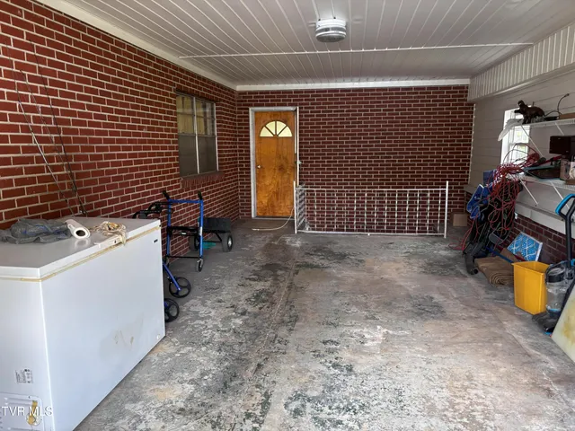 $139,000 | 220 Russell Street, Jonesville, VA 24263