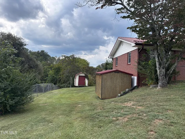 $139,000 | 220 Russell Street, Jonesville, VA 24263