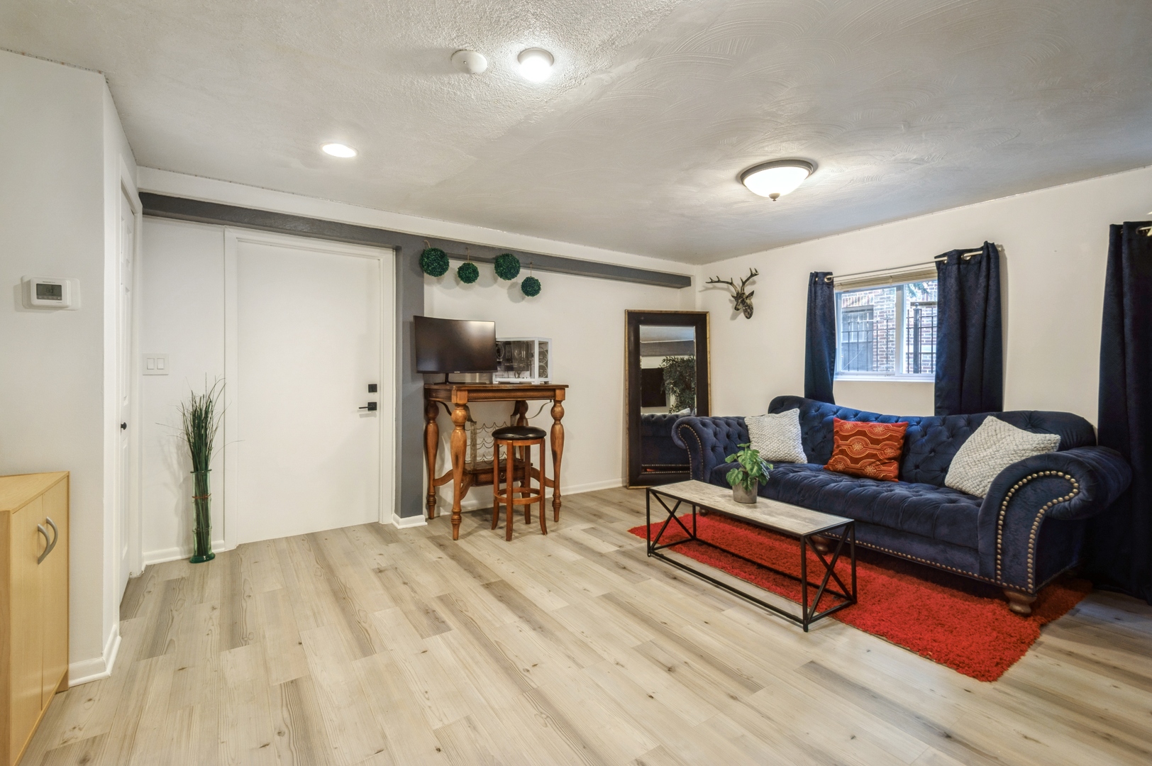 4416 North Harding Avenue, Unit 2 Chicago, IL 60625 - Photo 3 of 14