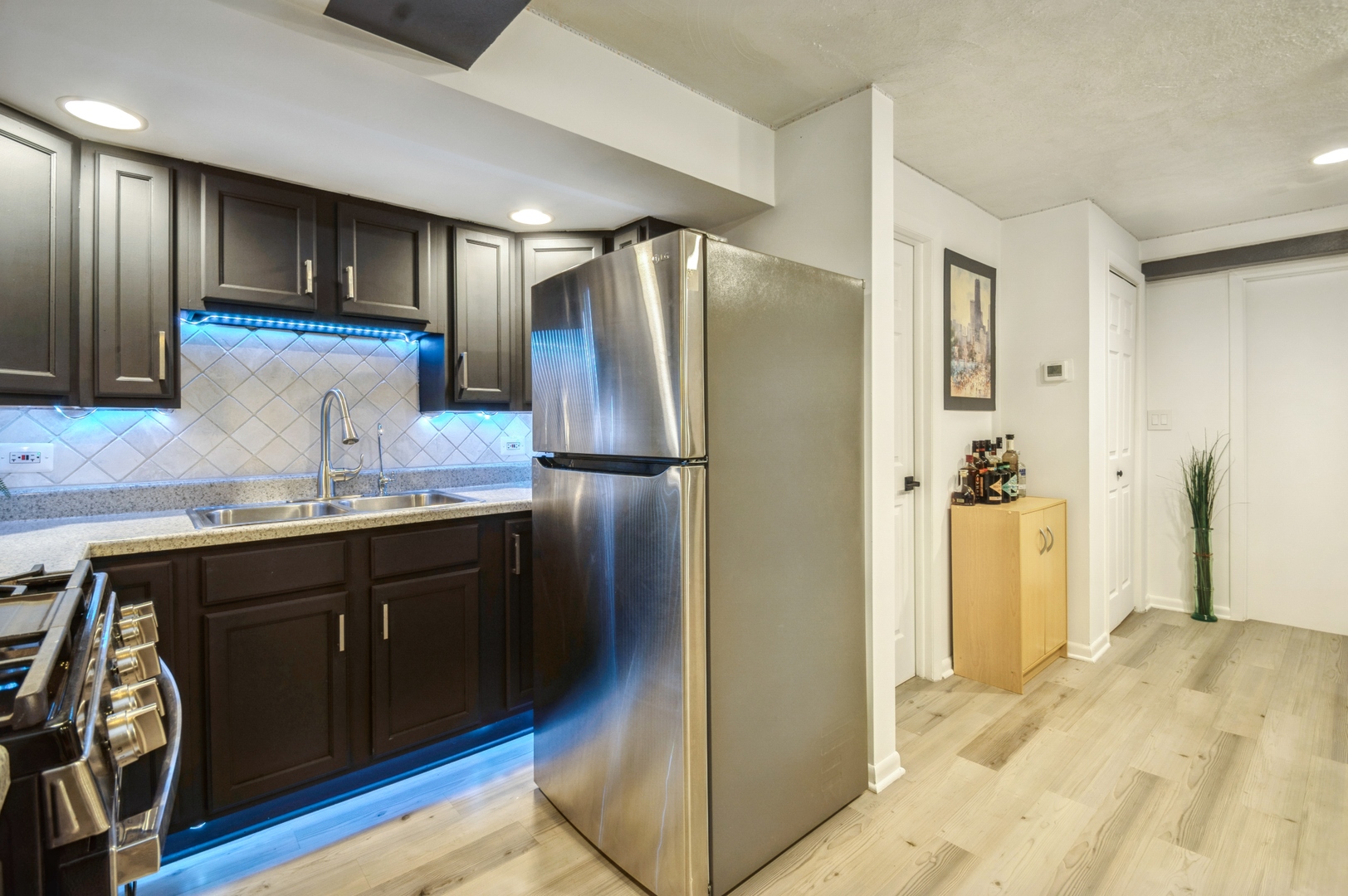 4416 North Harding Avenue, Unit 2 Chicago, IL 60625 - Photo 7 of 14