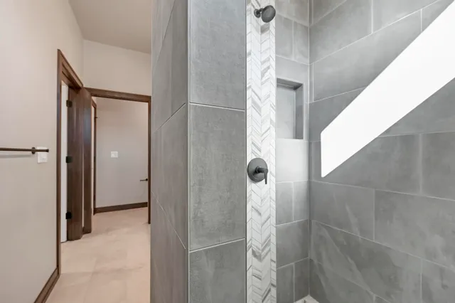 $649,900 | 895 Black Swan Drive, Menasha, WI 54952