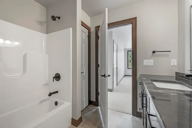 $649,900 | 895 Black Swan Drive, Menasha, WI 54952