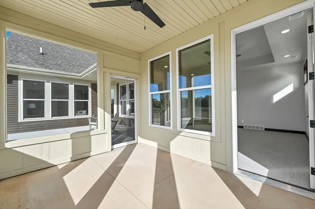 $649,900 | 895 Black Swan Drive, Menasha, WI 54952