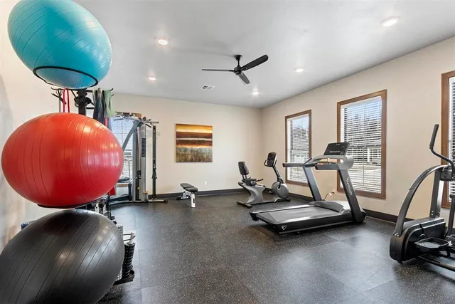 $649,900 | 895 Black Swan Drive, Menasha, WI 54952