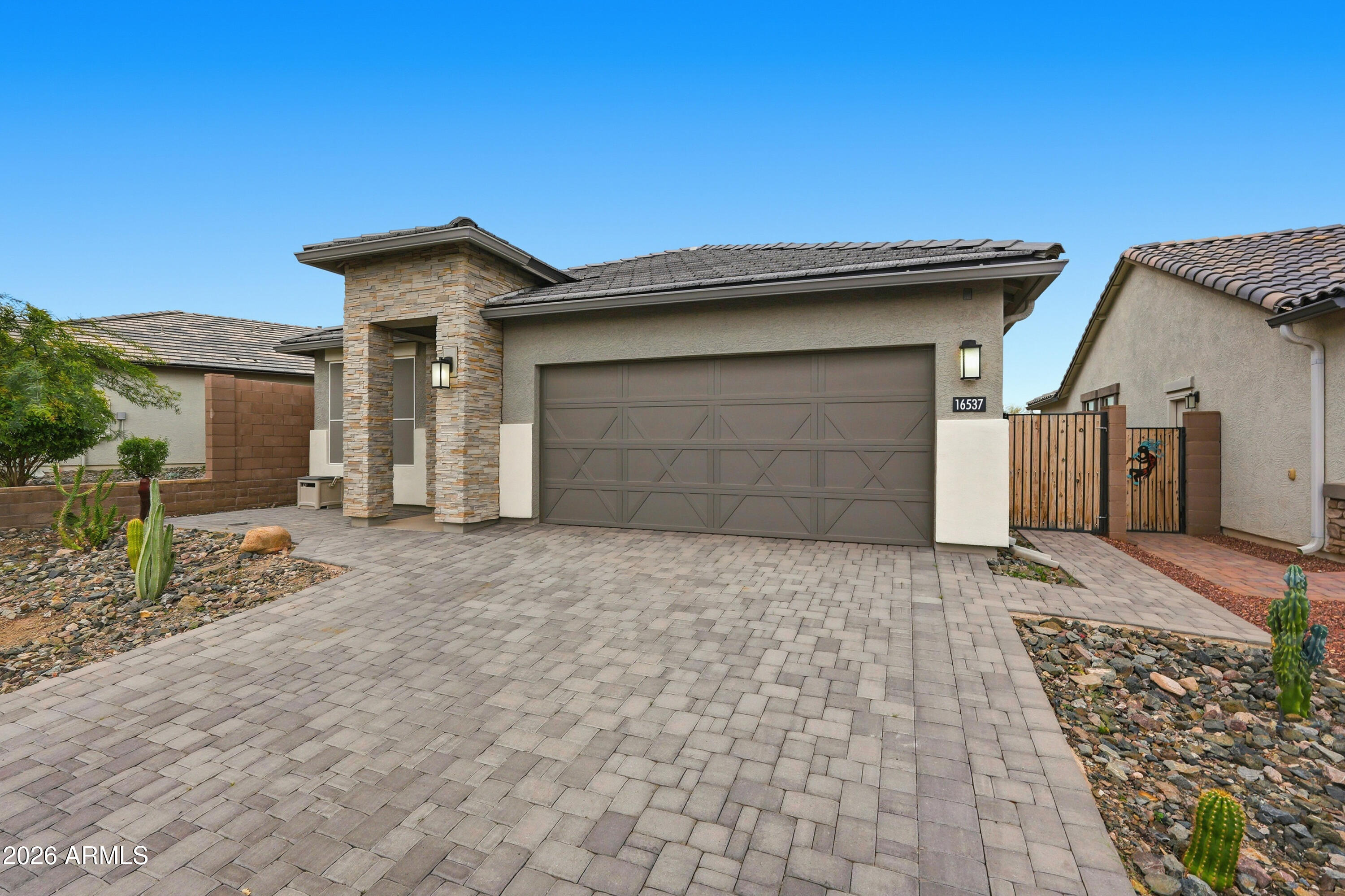 16537 West Hadley Street Goodyear, AZ 85338 - Photo 2 of 26 001_ListerPros