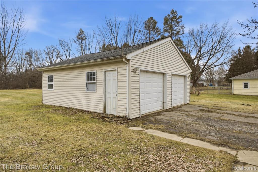 4340 North Webster Road Flushing, MI 48433 - Photo 7 of 47