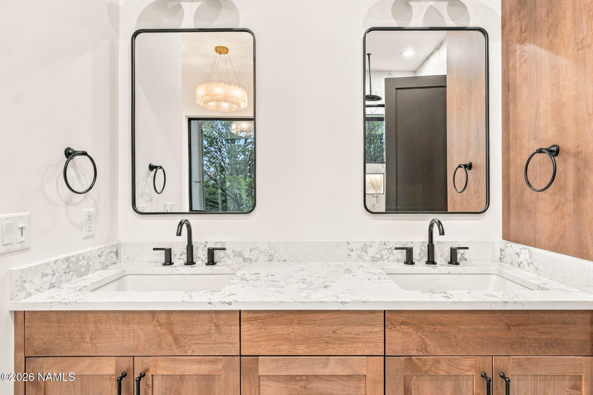 8583 Tall Tales Rnch Road Flagstaff, AZ 86004 - Photo 32 of 83 Primary bath vanity