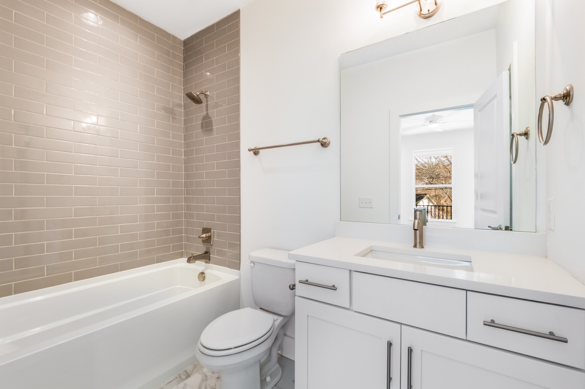 107 Demoss Road, Unit 1 Nashville, TN 37209 - Photo 8 of 33 Gallery Image 8